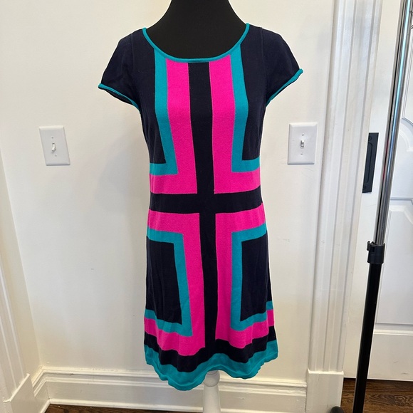 Lilly Pulitzer Knit Geometric Graphic Sweater Dress Medium - Picture 7 of 7